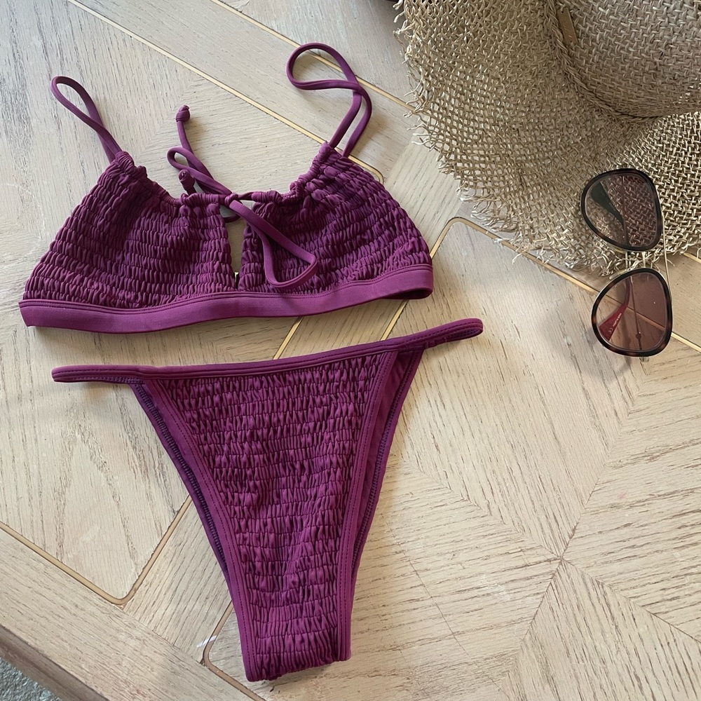 LAHANA SWIM Extremely Sexy Textured Bikini Set!